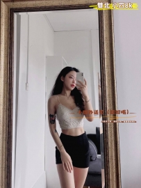 聲音好聽，外表也蠻好看的