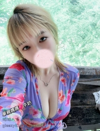 【台中-婷婷】158/44/E/23歲💗平時沒有男友，偶爾約