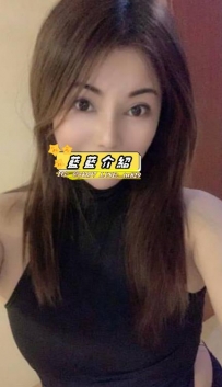 伊娃：163/44/D/35歲