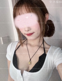 明星彩妝師-水蜜：162/44/D+24歲 胸部很大，超有女友fu