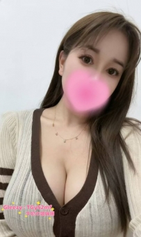 #高雄 小舒：162/53/K/40歲 姐姐問你，有劉海好看? 還是沒有劉