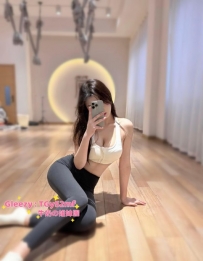 謝謝熟客哥哥捧場 #瑜伽老師 女生身材：165/45 身上臉蛋100分