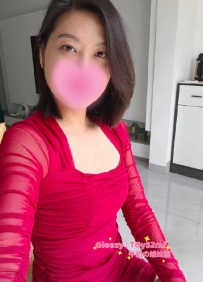 #雙北 莉莉：162/44/C/32歲 小穴特別緊，她最愛跨坐在你身上磨