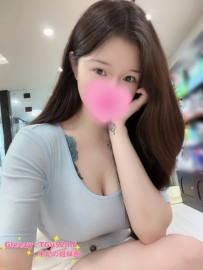 #高雄 樂恩：165/53/F/26歲 身材比例完美，一眼就想抱進懷裡寵
