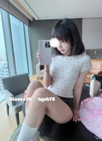 #台中 【東海大學】 夢溪：160/45/C/19歲 顔值很可愛，是三代