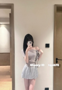 #台中 瓜子：165/44/C/23歲 有氣質讓人看着很舒服，愛笑愛聊不