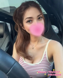 #高雄 安娜：162/48/F/30歲 #英台混血 #巨乳 #高雄約會 超大奶的