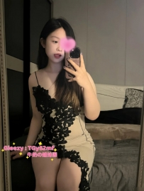 #高雄 月月：160/49/E/24歲 很會吸精~~ 說話很乃的 在床上的她