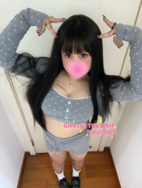 #高雄 沫沫：156/50/E/21歲 +9蘿莉小妹，年紀很小，經驗少 壞壞