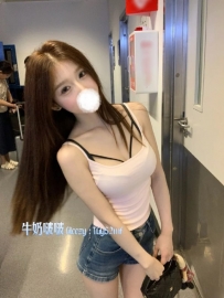 #高雄 康康：161/45/D/21歲 長相清純甜美，熱情 ，超騷欠幹型 #
