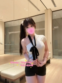 #台中 冰冰：166/47/E/22歲 奶子可揉，可舔可奶泡 服務又騒又