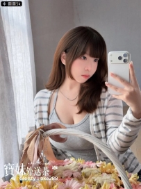 『今日主推』 圖圖：160/47/F/22歲 花店小妹，百變女友感十足