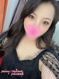 #雙北 夏夏：158/53/E/24歲 皮膚白嫩、天然大奶講話軟軟甜甜的