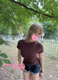 #高雄 妃柔：165/47/E/24歲 你想要被強姦嗎？她尺度非常大，很